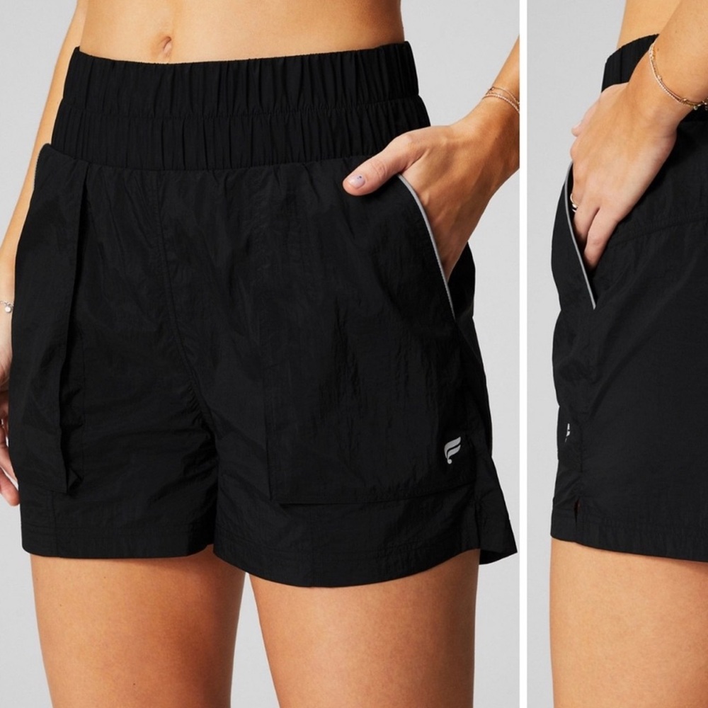 Fabletics black Ultra high waisted piped nylon- reflective silver Size XL/XXL